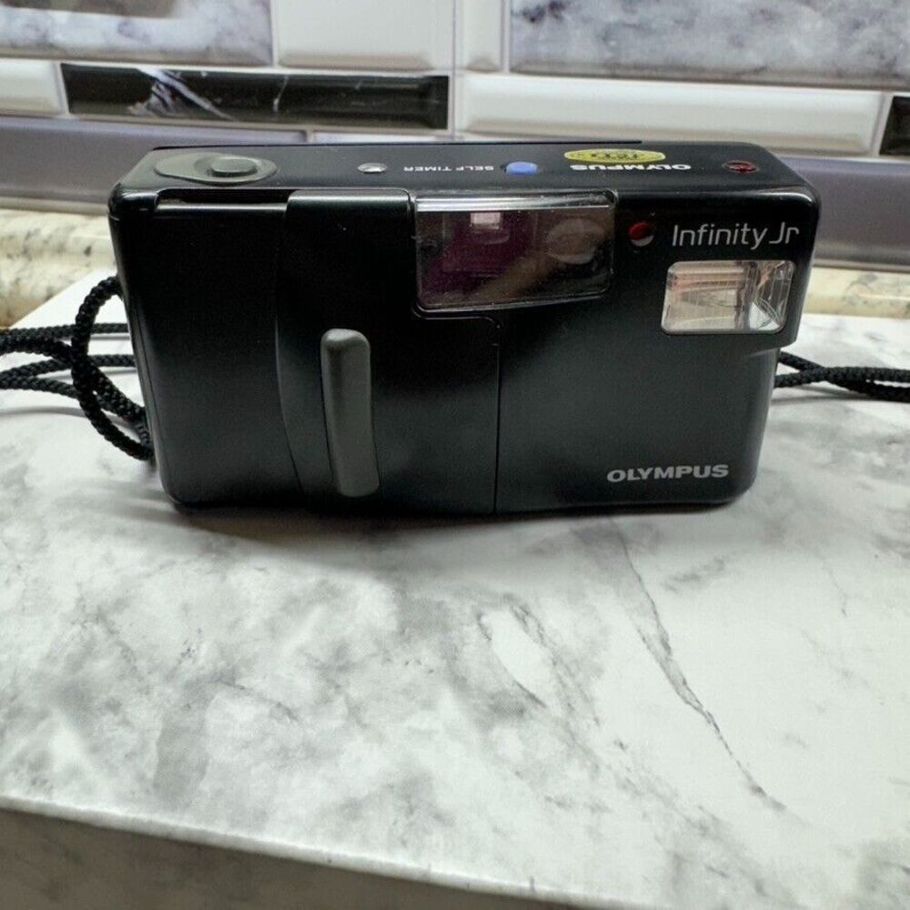Olympus Infinity Jr 35mm Point & Shoot Camera w/ 35mm f3.5 Lens Tested